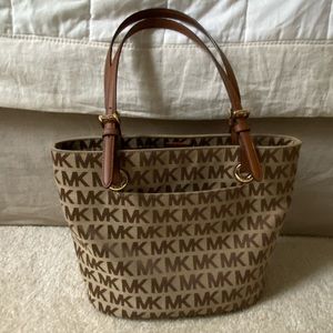 Michael Kors MK Tote!